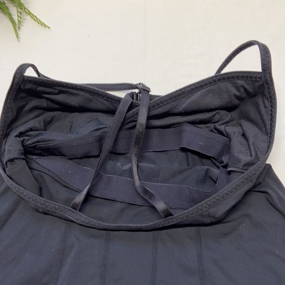 Lululemon tank top. - Picture 3 of 4